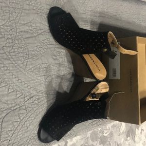 Lucky brand black wedge sandals